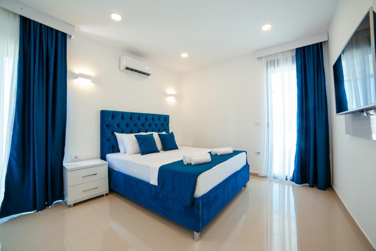Hotel Ambiente Ulcinj Bagian luar foto