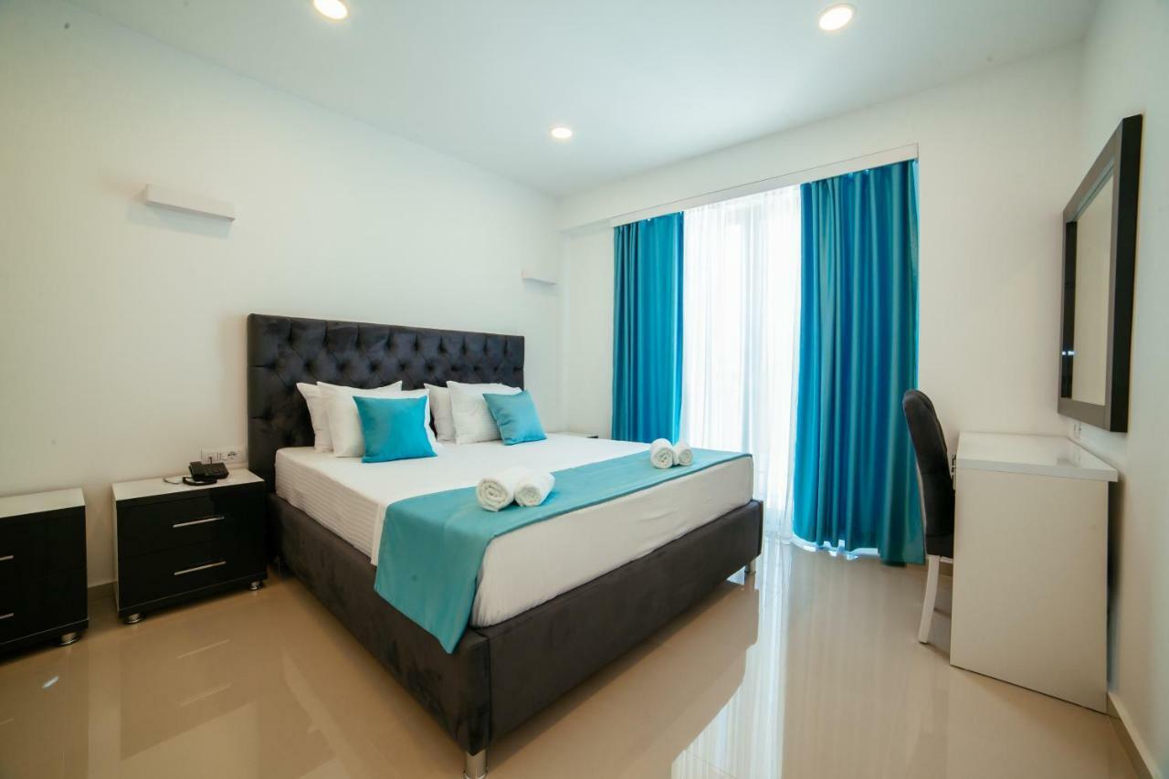 Hotel Ambiente Ulcinj Bagian luar foto